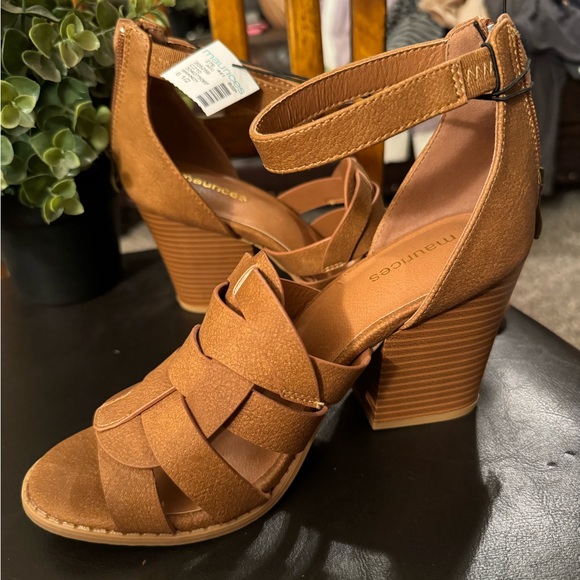 Maurices Shoes - NWT Maurices Waffle Block Heel Sandal